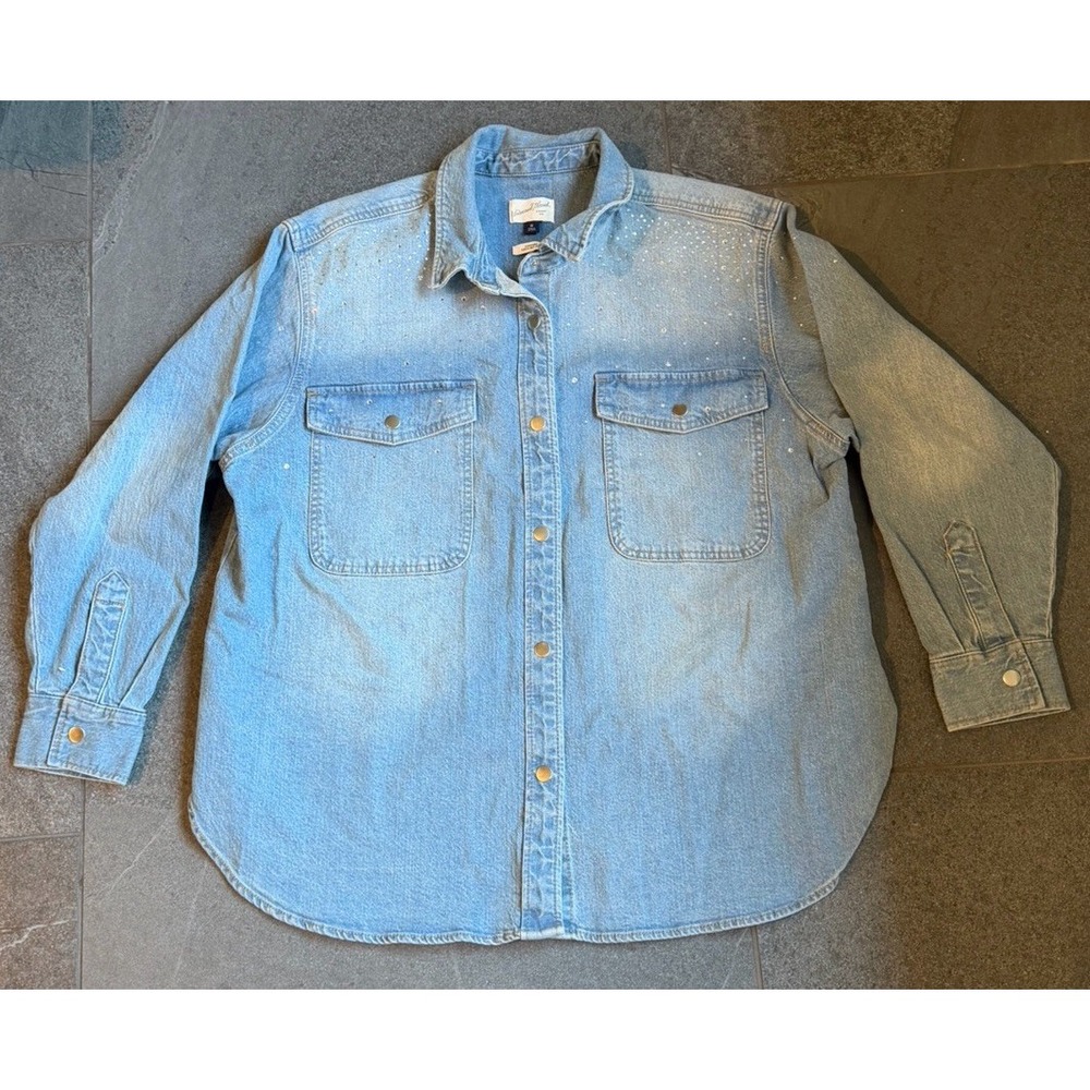 Universal Thread Women's XL Oversized Denim Shirt Jacket Rhinestone Light Wash